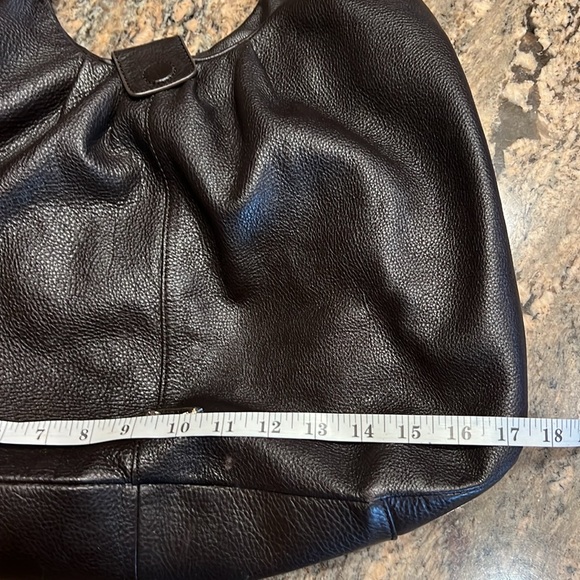 Elliot, Luca pebble grain large, Dark Brown leather shoulder bag - Picture 12 of 16